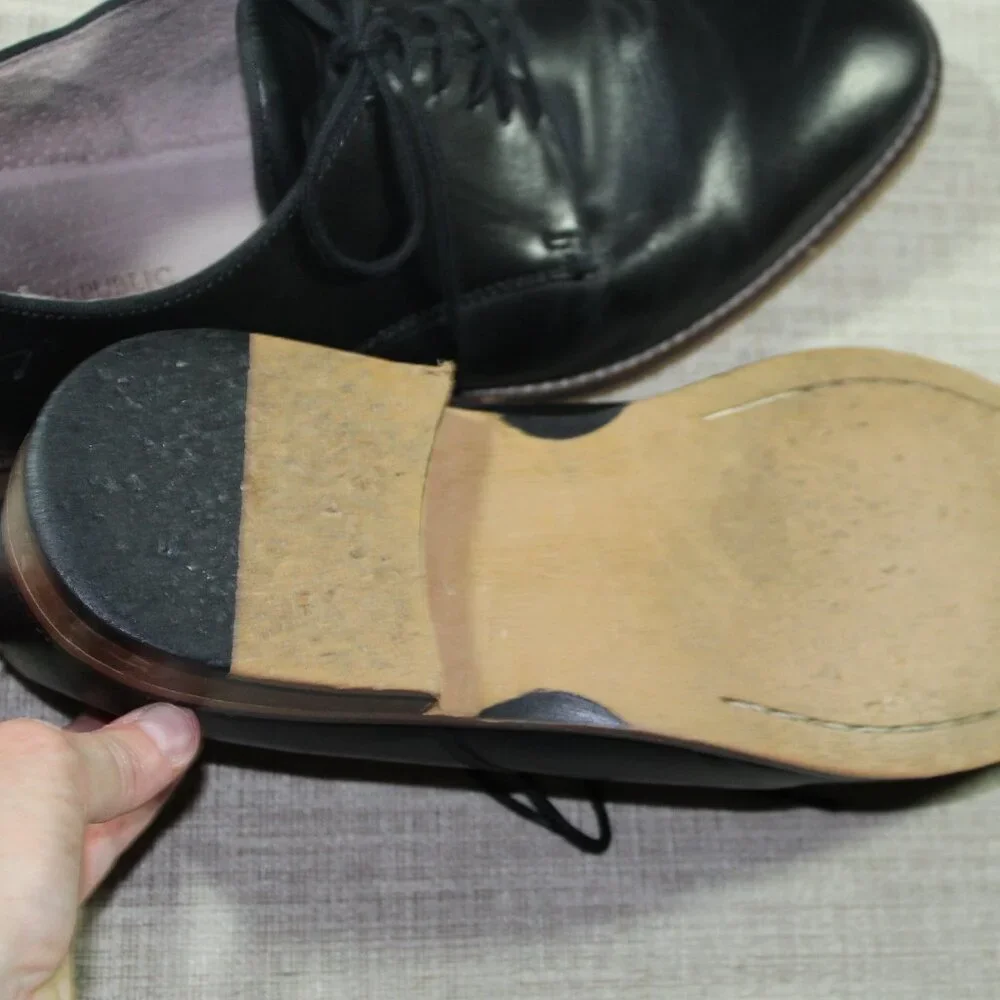 Banana Republic Men’s 12 Black Lace Up Loafers